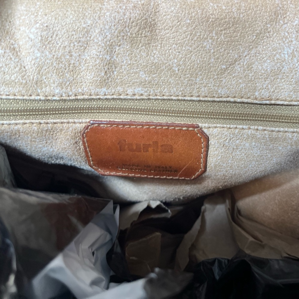 Vintage Furla Leather Handbag/Messenger bag - Picture 6 of 7